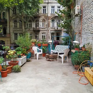Center With Terrace Апартаменты Тбилиси